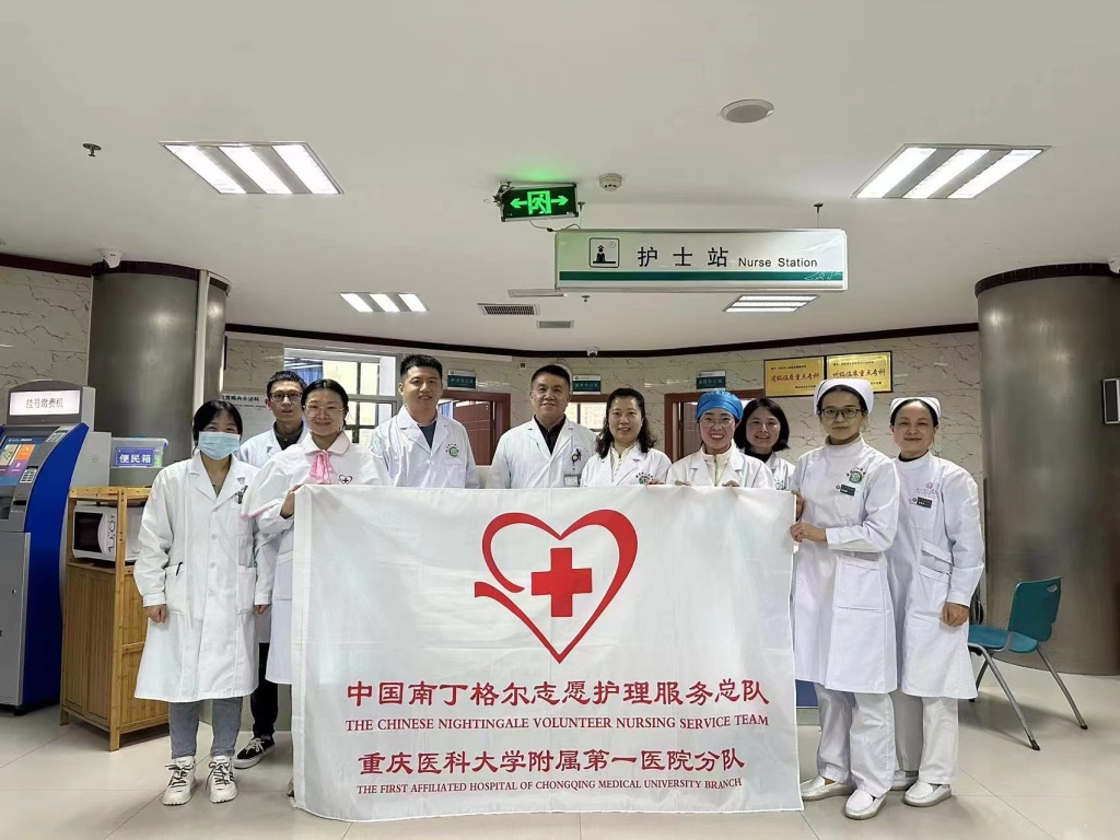 合影.jpg 合影.jpg