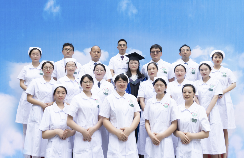 6.团队合影.jpg 6.团队合影.jpg