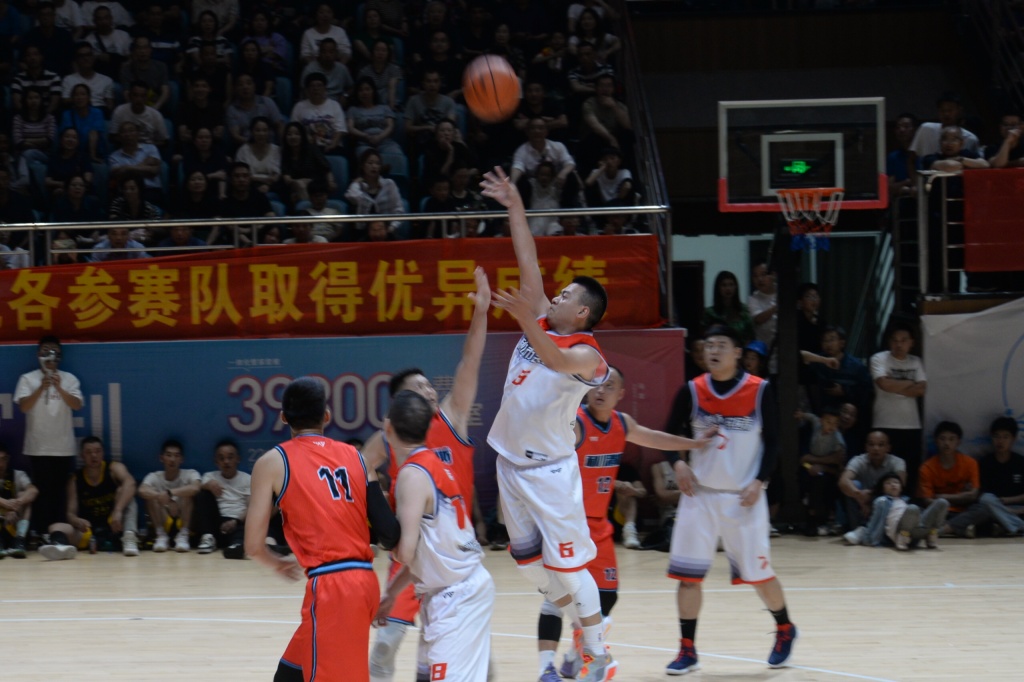 篮球赛.JPG