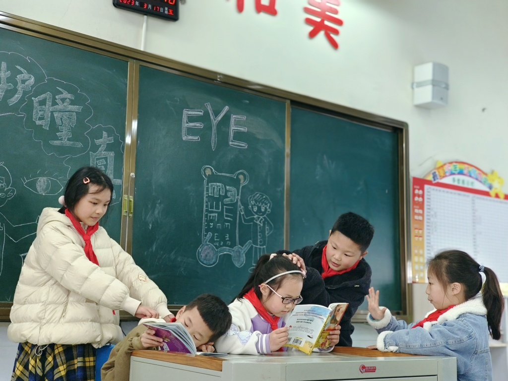 1bf4d01b82bd698b2eccaf7a88de6bd.jpg 1bf4d01b82bd698b2eccaf7a88de6bd.jpg