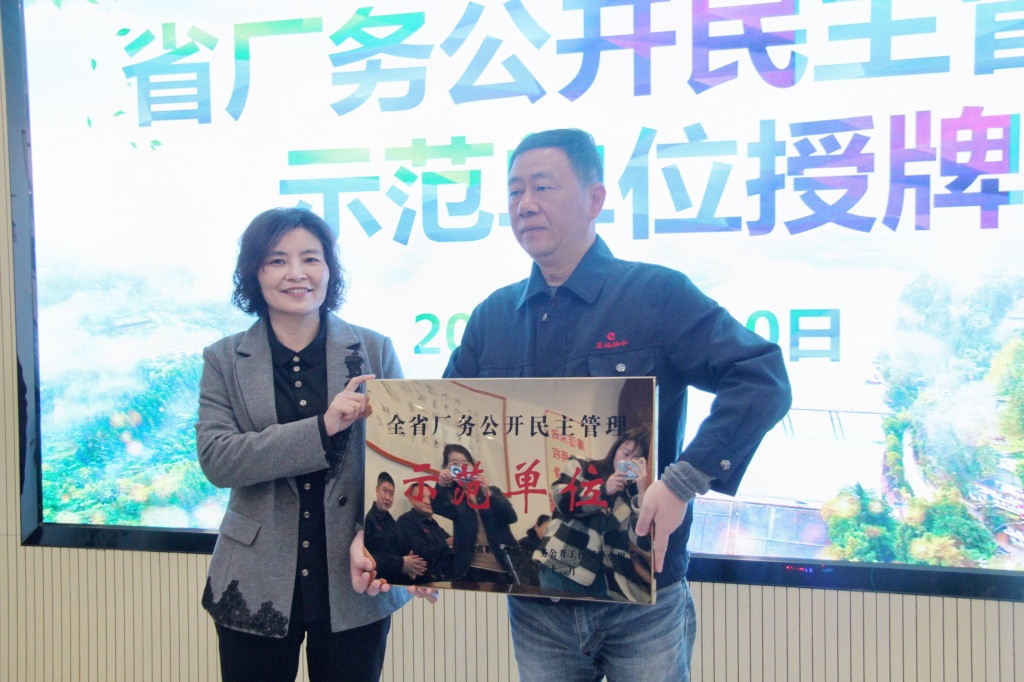 d9b87d0023acba9779cd90f69d9fc4b.jpg d9b87d0023acba9779cd90f69d9fc4b.jpg